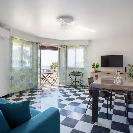 T2 Air-conditioned Sea View Daire Saint-Laurent-du-Var